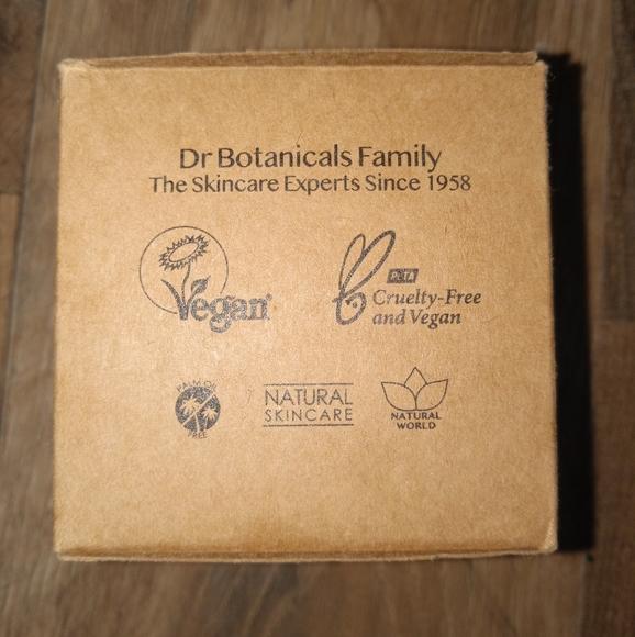 Madagascan Coconut Rejuvenating Night Moisturizer - Picture 7 of 8